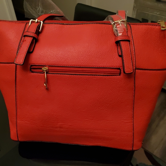 Purse - Picture 3 of 3